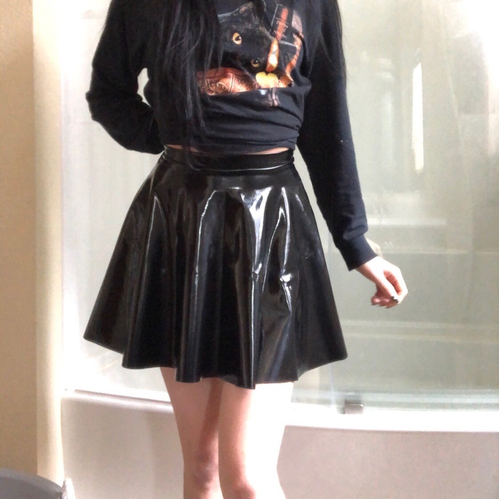 Black milk limited edition SOLD OUT PVC skirt - Picture 2 of 4